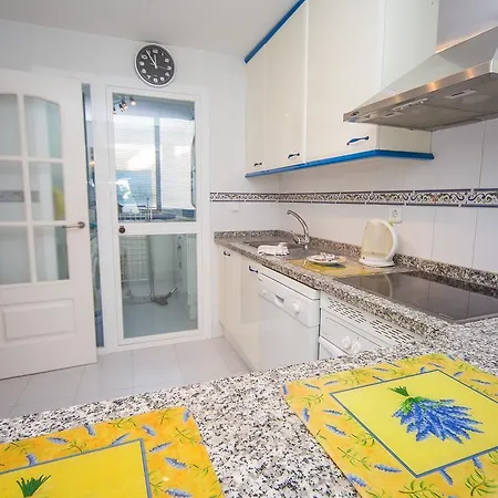 Duquesa Suites 335 Apartment *