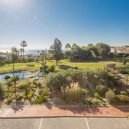 Duquesa Suites 335 Apartment